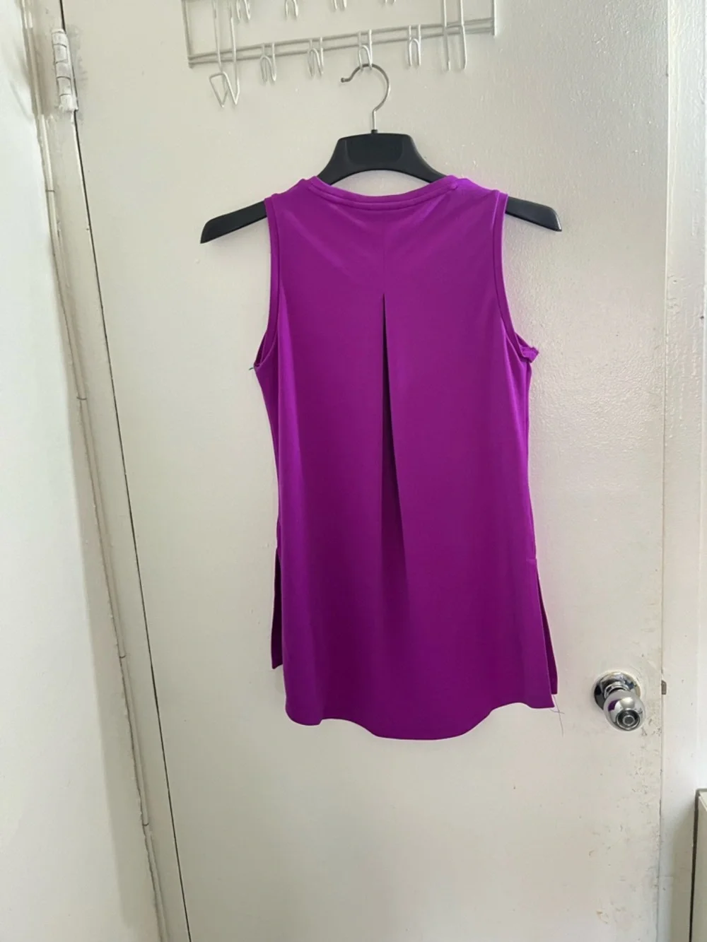 The Limited Fuchsia/Purple High-Low Sleeveless Tank - Picture 3 of 5